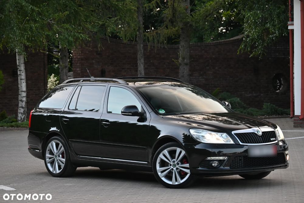 Skoda Octavia 2.0 TDI CR DPF DSG RS - 19
