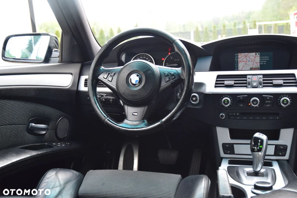 BMW Seria 5 520d - 29