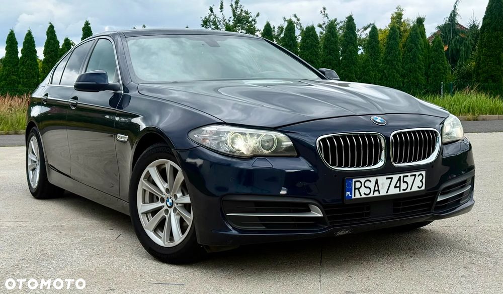 BMW Seria 5 528i xDrive Sport-Aut Luxury Line - 1