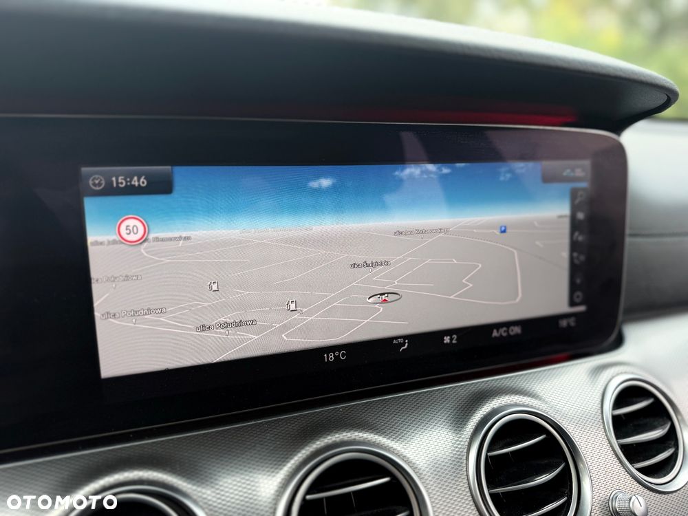 Mercedes-Benz Klasa E 220 d 4Matic 9G-TRONIC AMG Line - 18