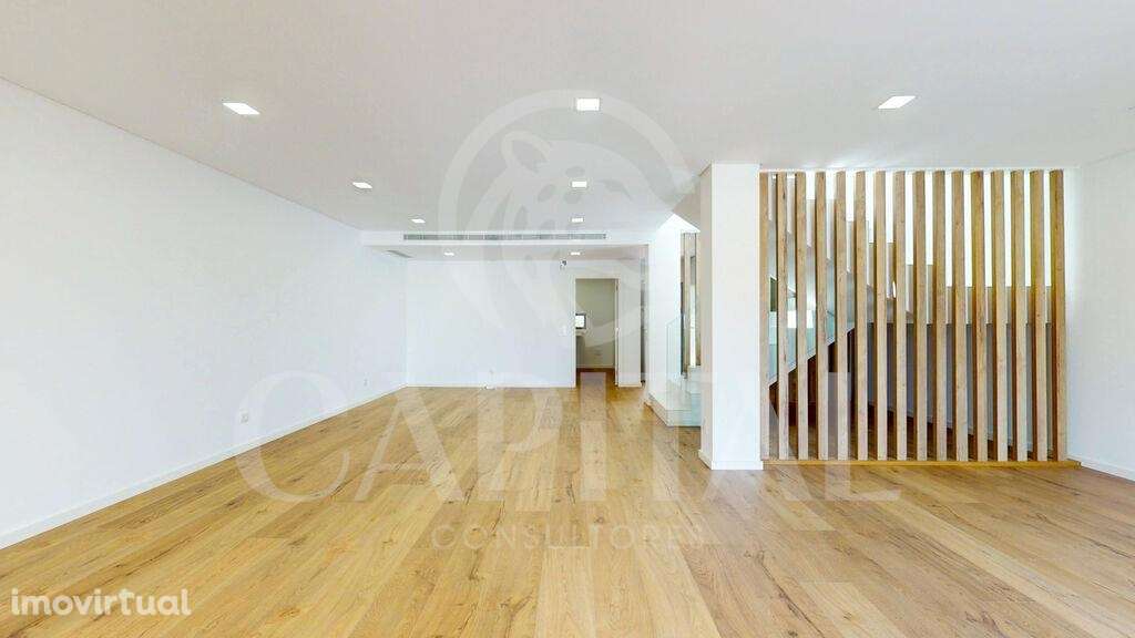 Magnífica Moradia T4 com Piscina e Terraço, em condomínio fechado - Grande imagem: 4/47