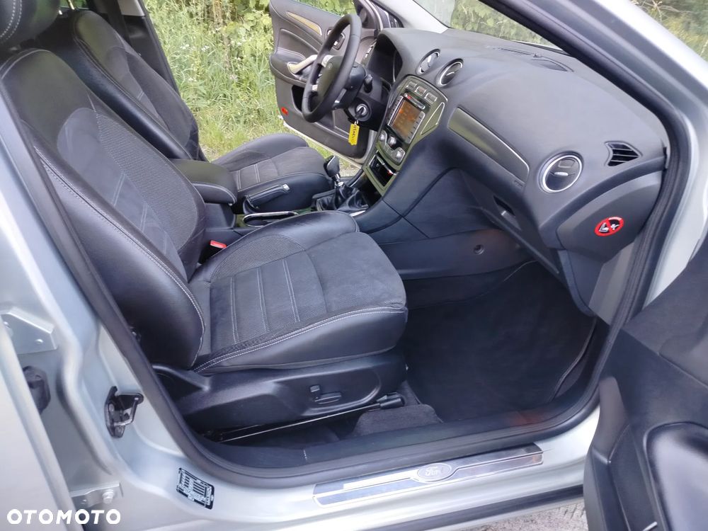 Ford Mondeo 2.0 TDCi Titanium - 21