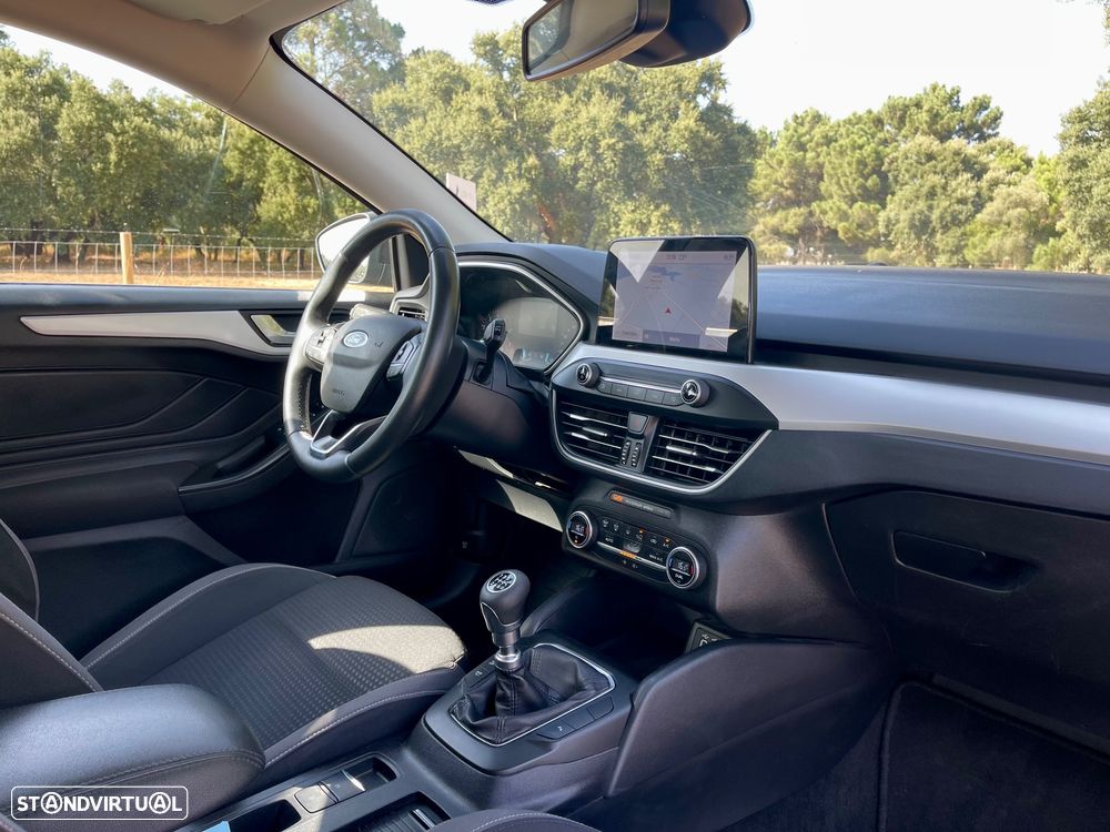 Ford Focus SW 1.0 EcoBoost S&S COOL&CONNECT - 19