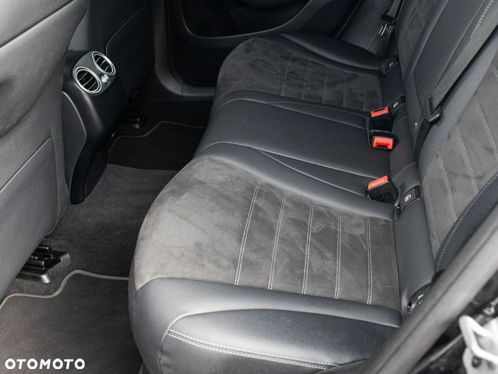 Mercedes-Benz GLC 200 d 4-Matic - 31