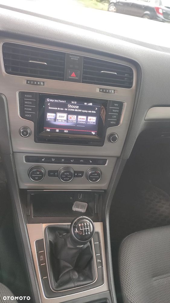 Volkswagen Golf VII 1.2 TSI BMT Comfortline - 25