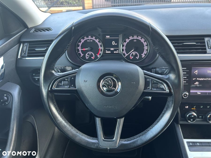 Skoda Octavia 2.0 TDI (Green tec) 4x4 Ambition - 24