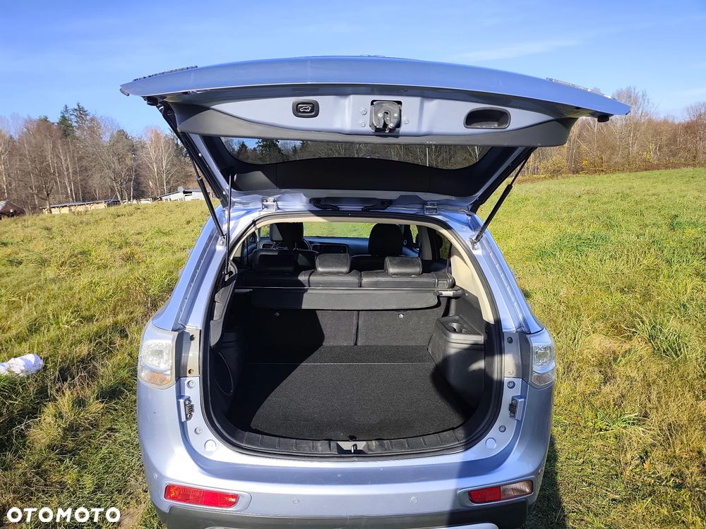 Mitsubishi Outlander PHEV Intense + - 5