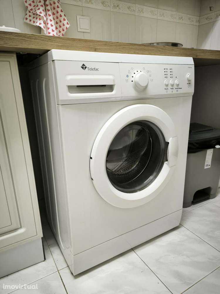 Quarto - localizado em Carcavelos Lisbon - Grande imagem: 4/12