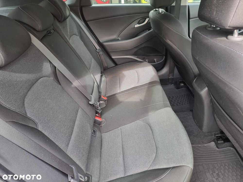 Hyundai i30 1.5 DPI Smart - 23