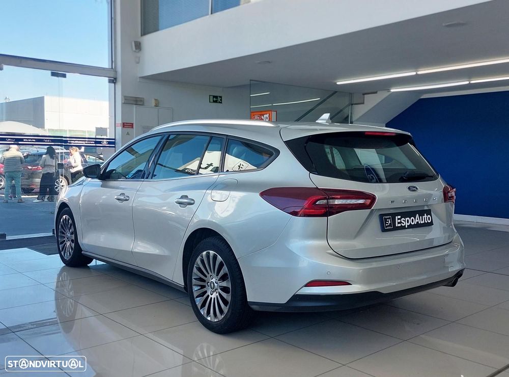 Ford Focus SW 1.5 EcoBlue S&S Aut. TITANIUM EDITION - 4