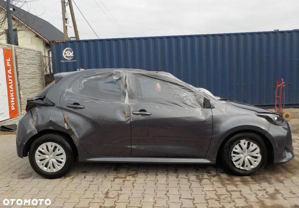 Toyota Yaris - 16