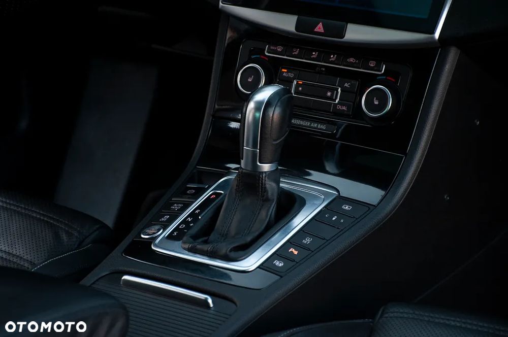 Volkswagen Passat CC - 23