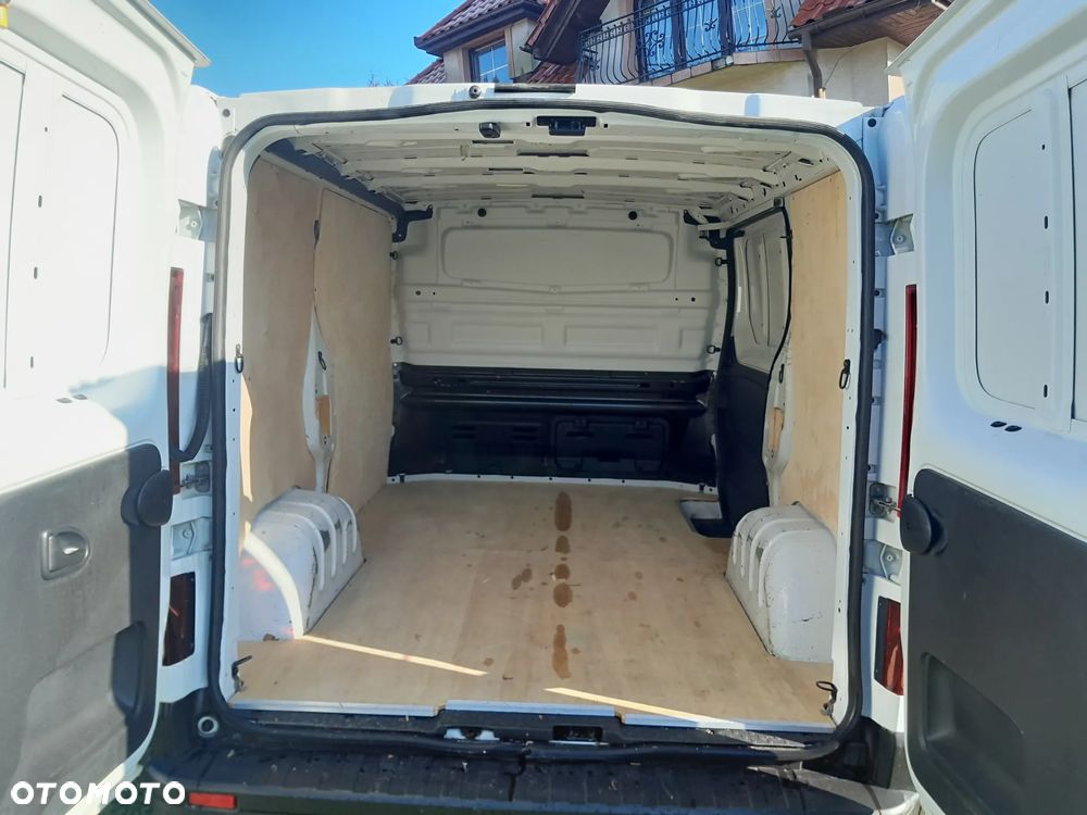 Renault Trafic - 9