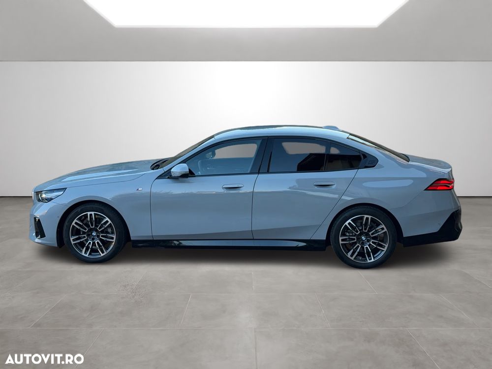 BMW Seria 5 520i Aut. - 37