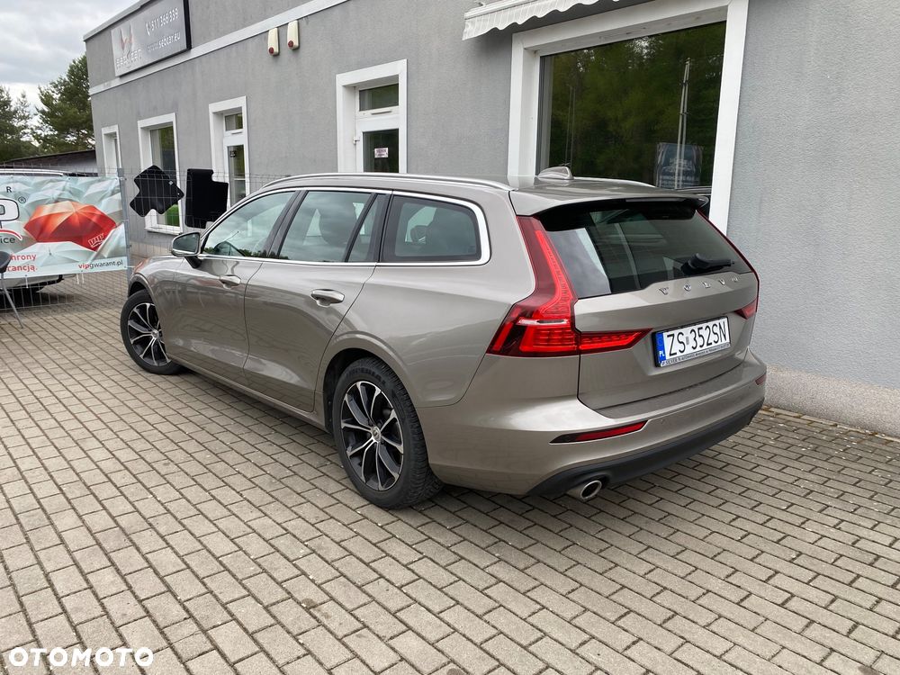 Volvo V60 D4 Geartronic Summum - 16