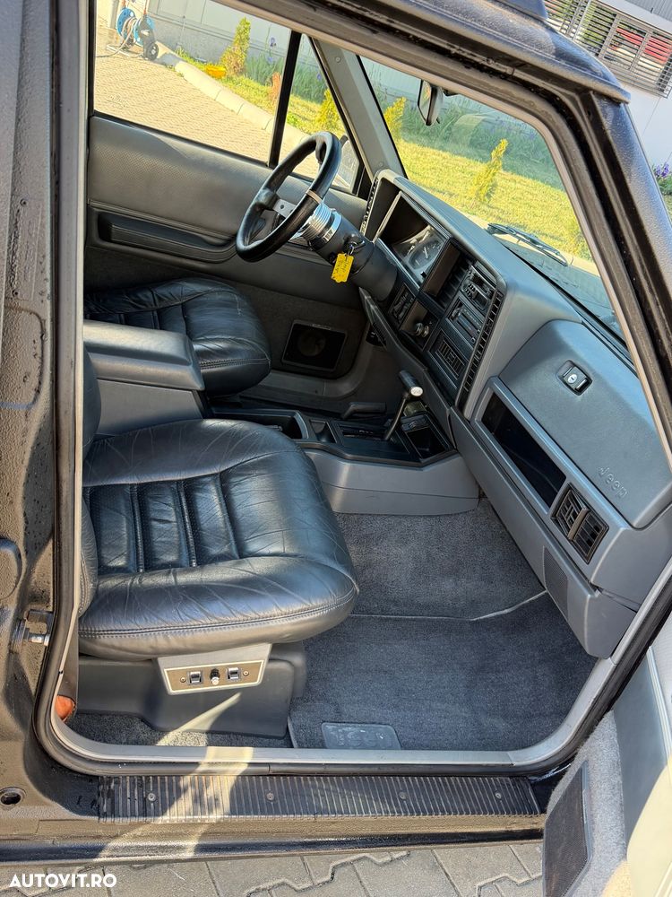 Jeep Grand Cherokee - 13