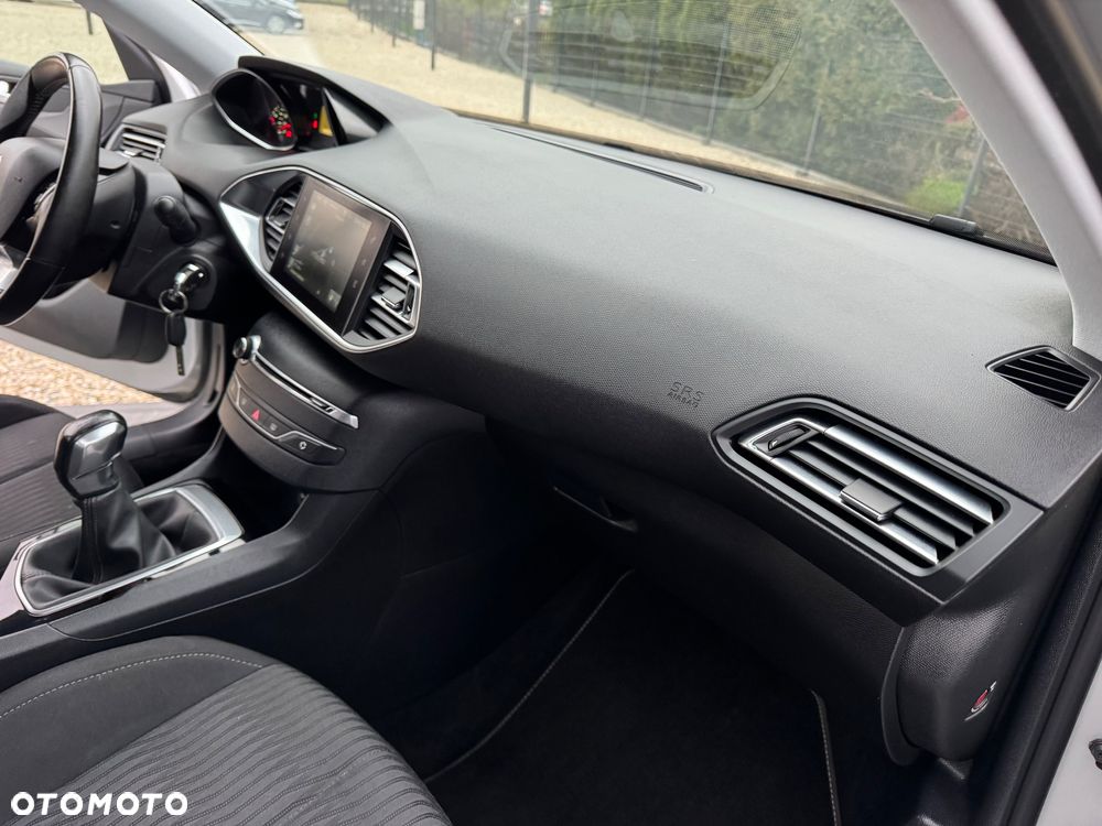 Peugeot 308 SW HDi FAP 110 (Blue Lion) Business Line Niveau 1 - 36