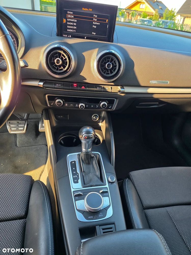 Audi A3 Sportback 2.0 TDI S tronic - 24