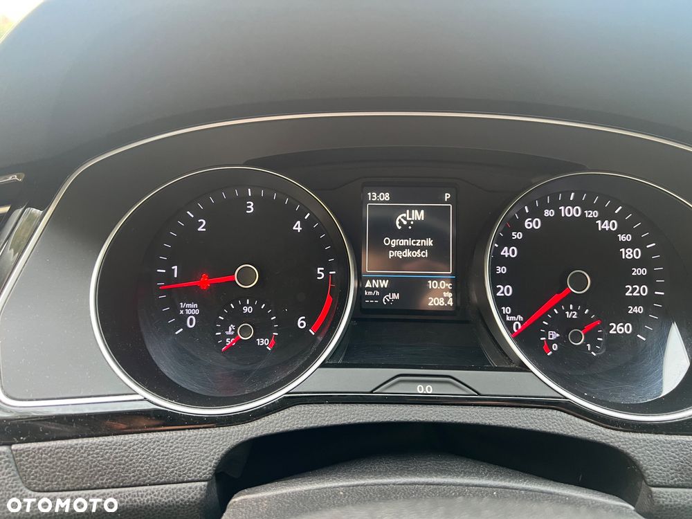 Volkswagen Passat 2.0 TDI BMT Highline DSG - 27
