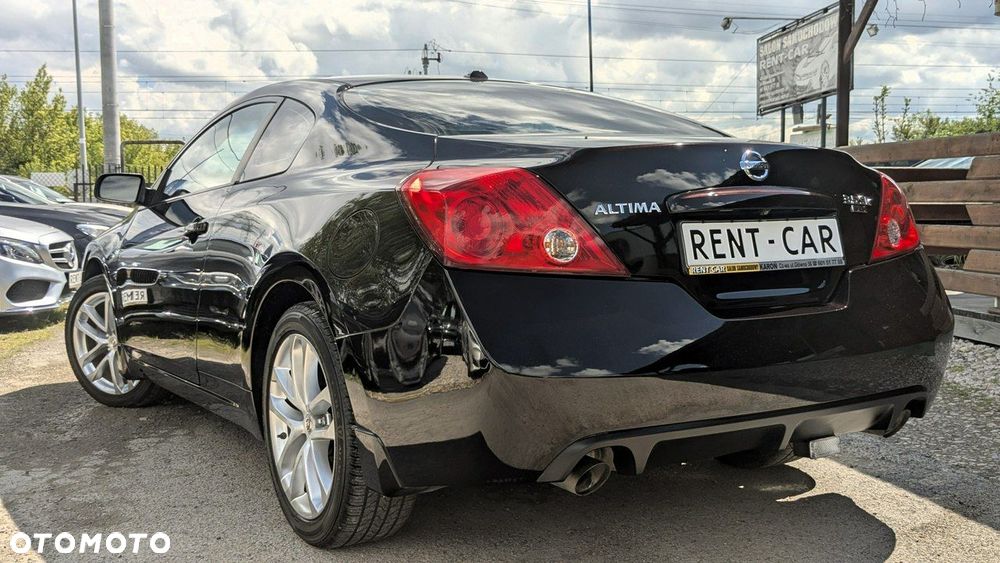 Nissan Altima - 8