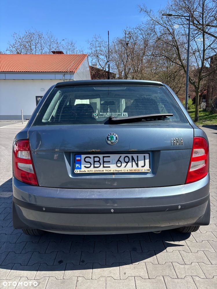 Skoda Fabia - 8