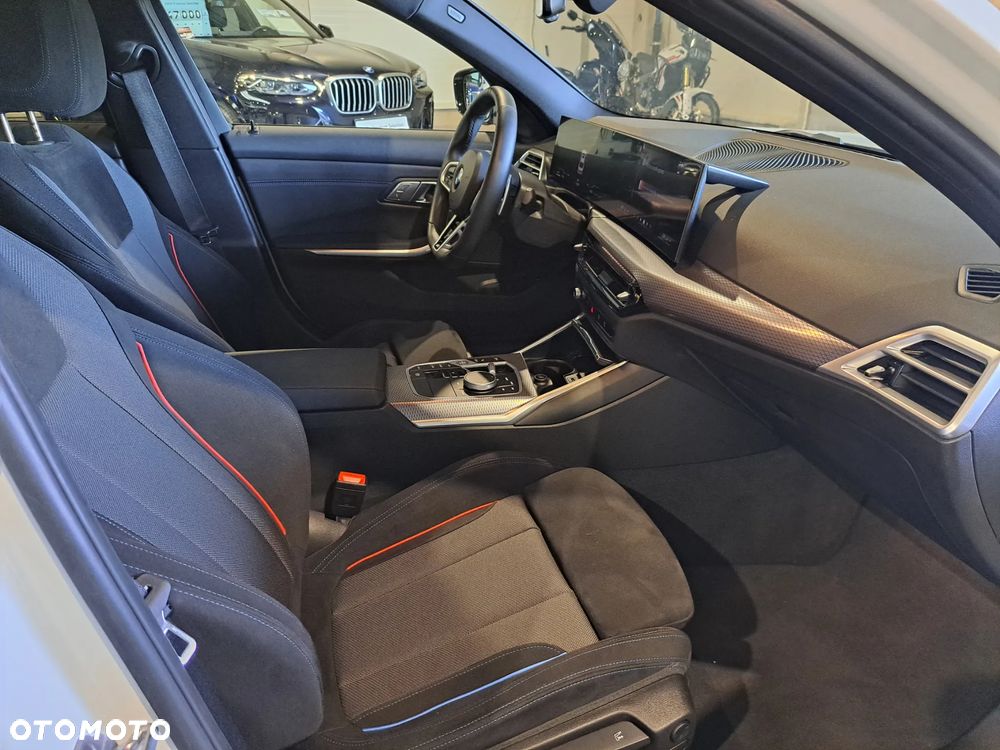 BMW Seria 3 320i M Sport - 11