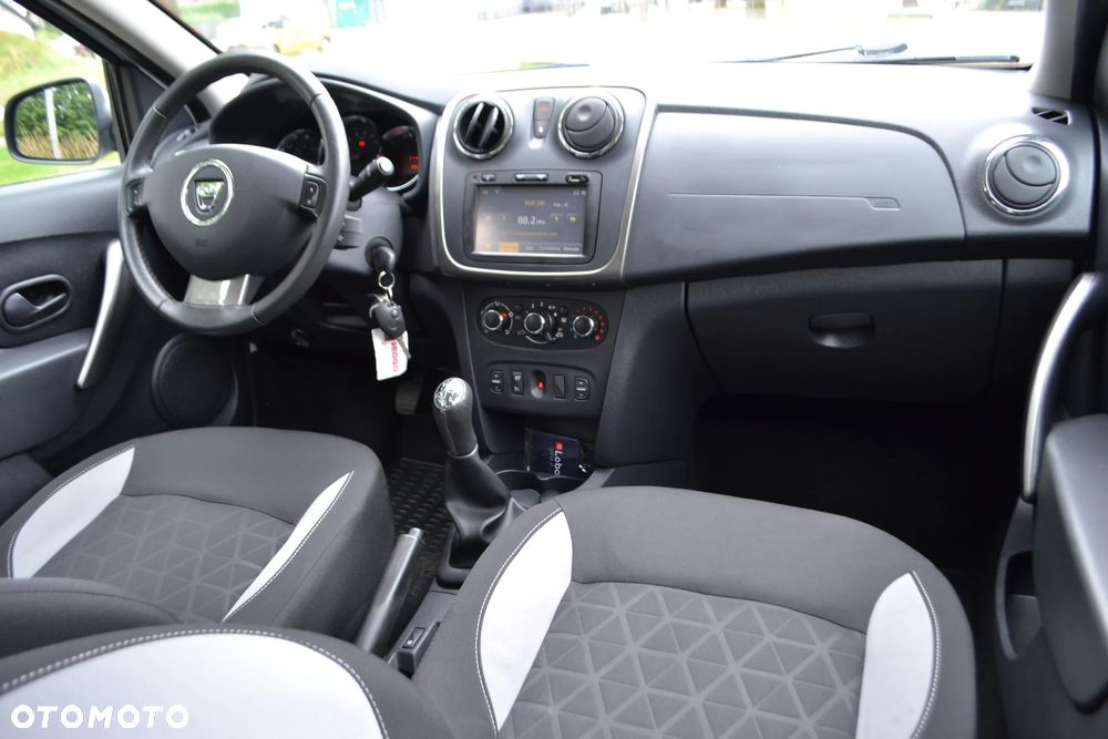 Dacia Sandero Stepway - 16