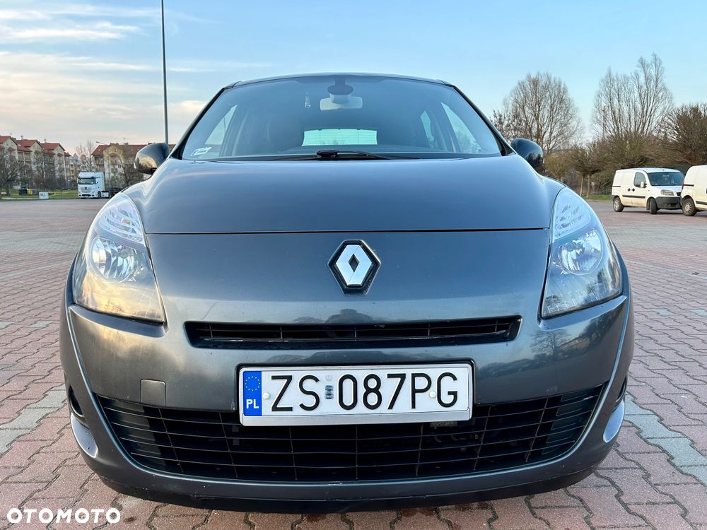 Renault Scenic 2.0 16V 140 CVT Dynamique - 11
