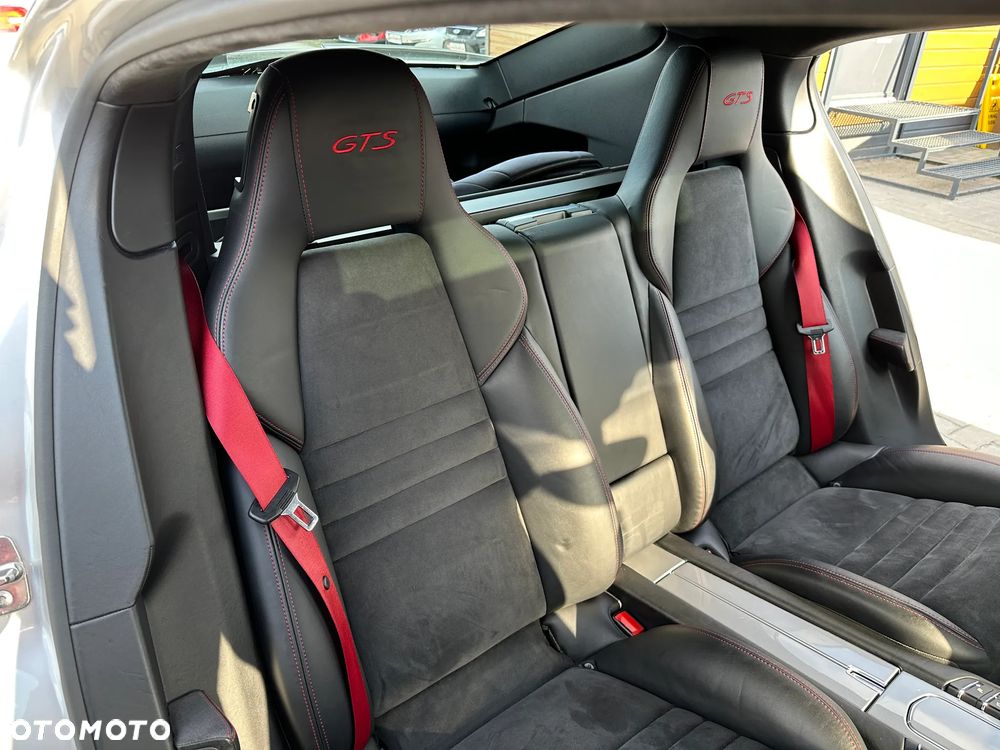 Porsche Panamera GTS - 25