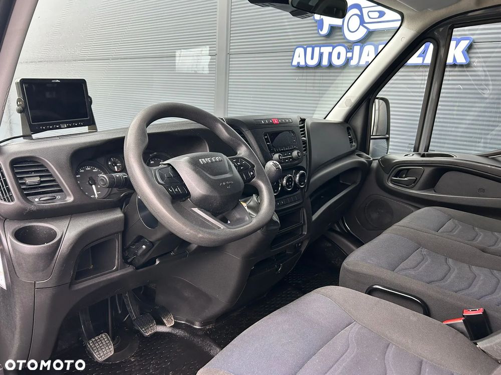 Iveco Daily 35C16 Kontener 8 palet + winda 750kg + drzwi boczne **Climatronic**Kamera**Serwis**Sprowadzony**2020R** - 11