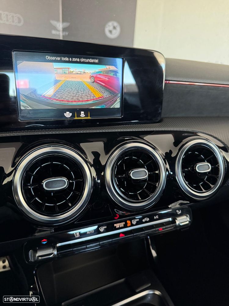 Mercedes-Benz A 180 d AMG Line - 16