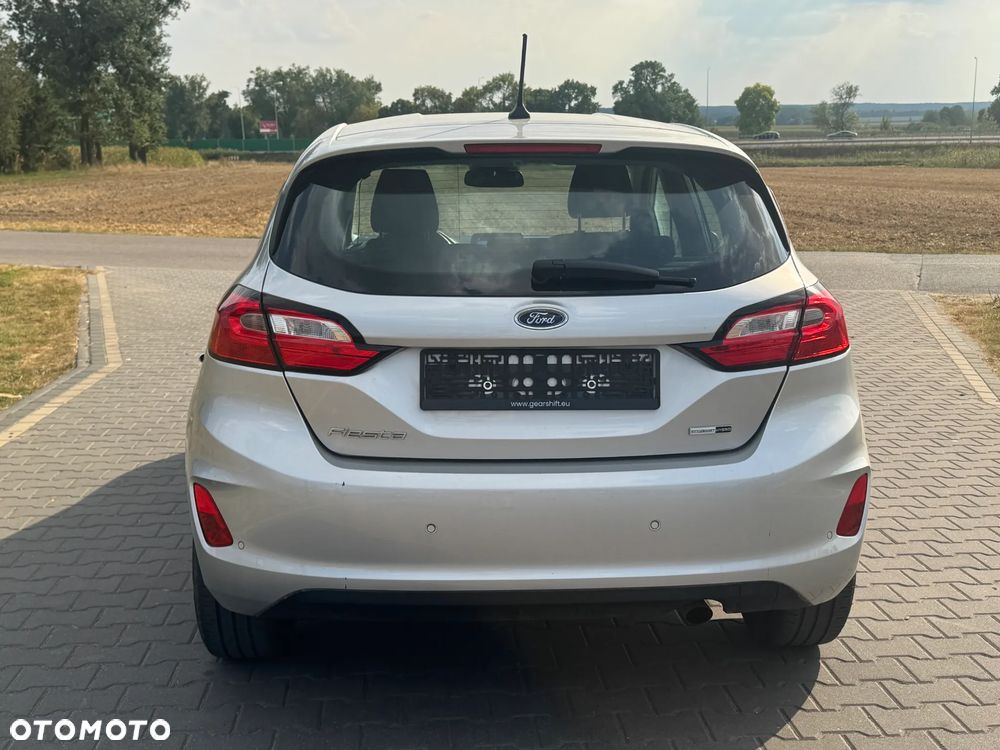 Ford Fiesta 1.0 EcoBoost Hybrid S&S TITANIUM - 6