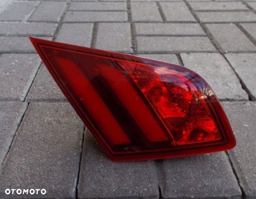 LAMPA TYLNA KLAPY LEWA LED PEUGEOT 308 II HB - 1