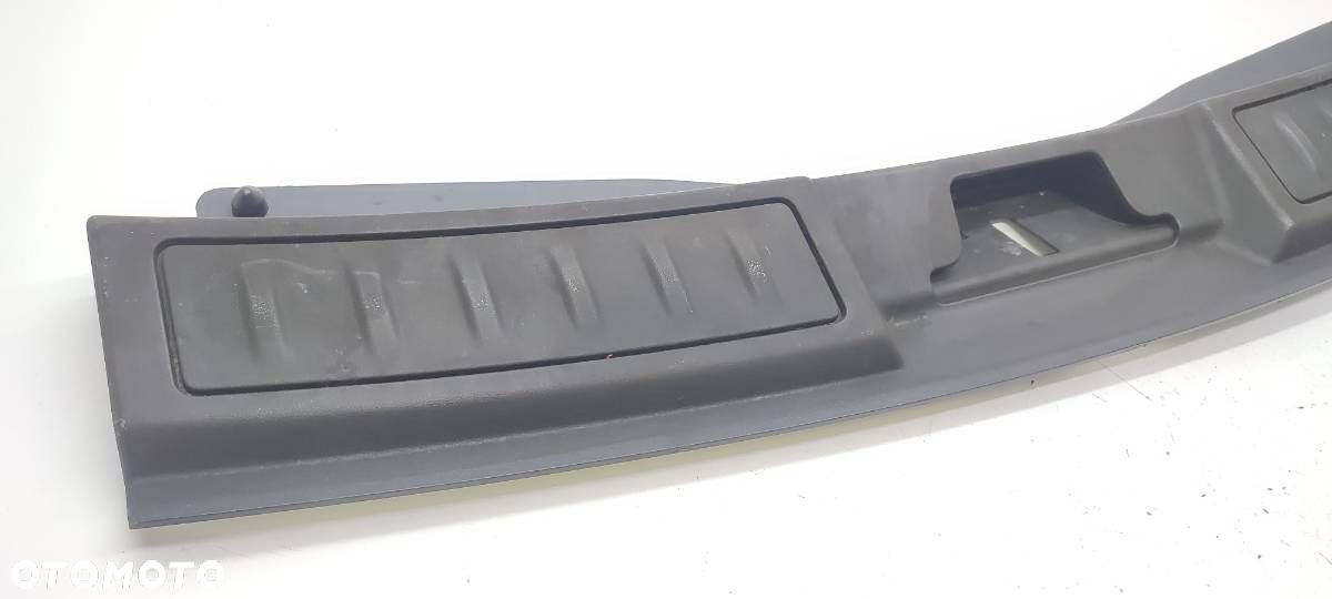 OSŁONA PROGU BAGAŻNIKA TAPICERKA LAND RANGE ROVER EVOQUE II L551 K8D2113A10 - 2