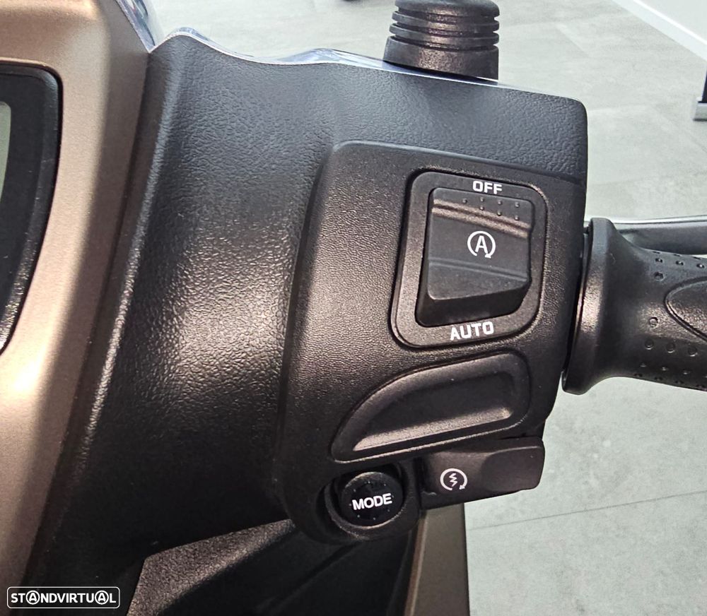 Piaggio Medley 125 E5 - GARANTIA DE FABRICA - 10