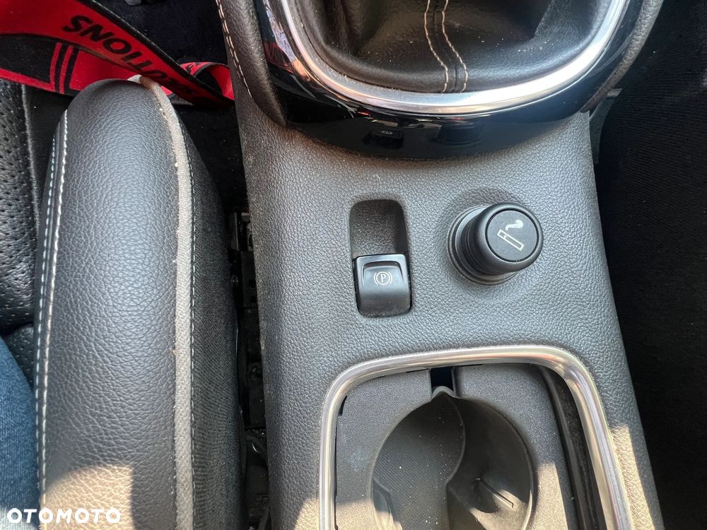 Opel Astra 1.4 T Elite S&S - 24