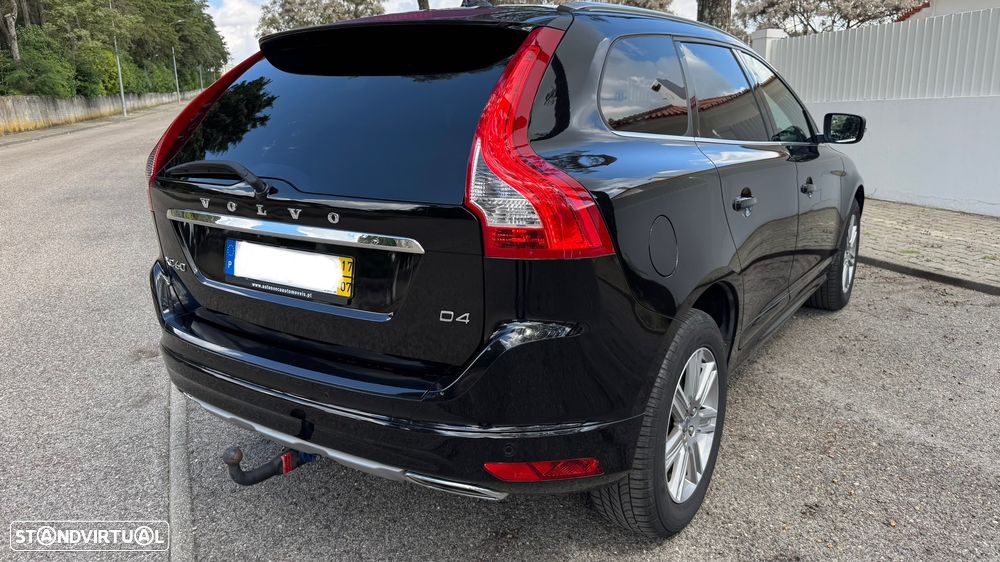 Volvo XC 60 2.0 D4 Dynamic Edition Geartronic - 8