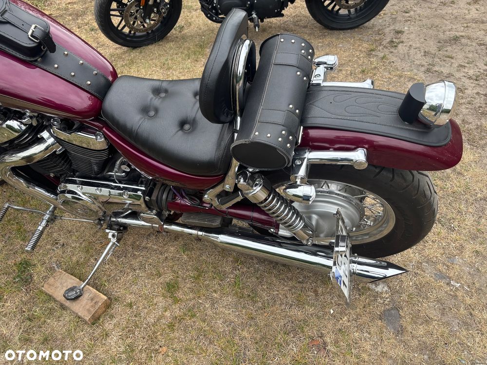 Suzuki Intruder - 5