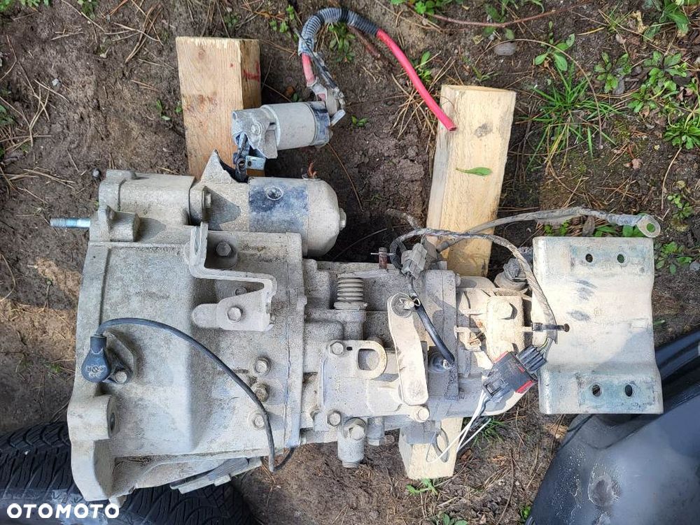 Kabina Piaggio Porter skrzynia biegów zawieszenie chłodnica koło felga - 9