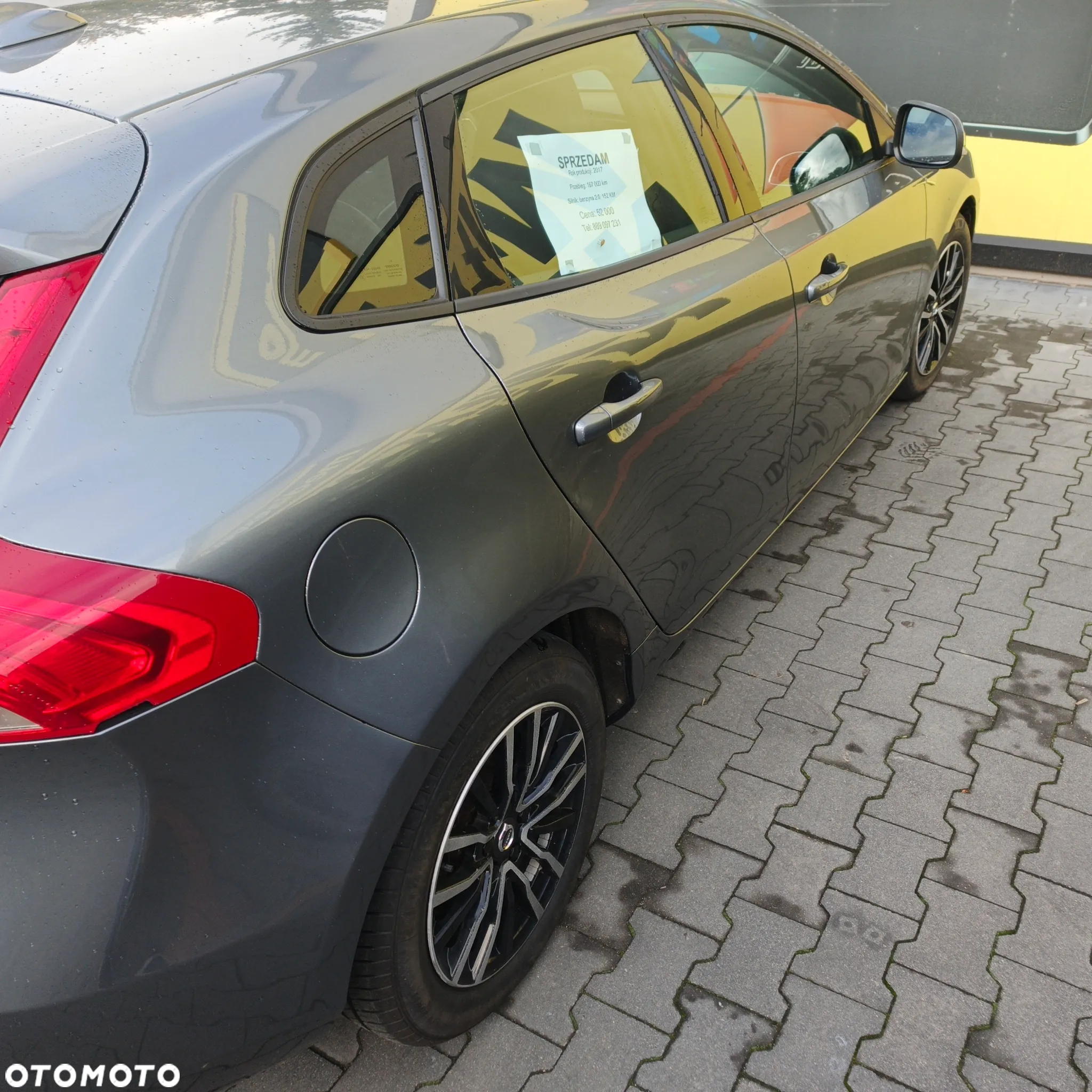 Volvo V40 - 11