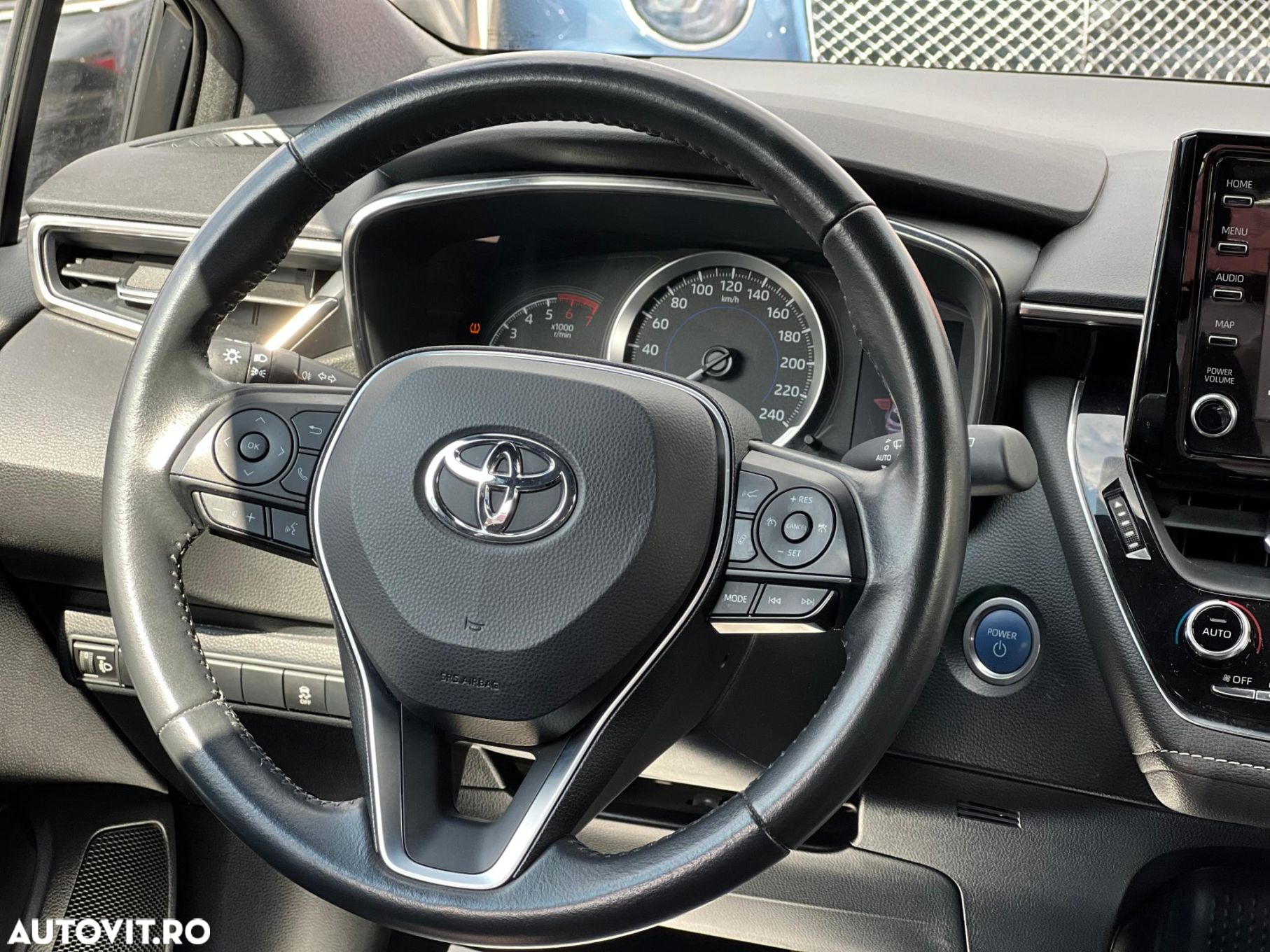Toyota Corolla - 12