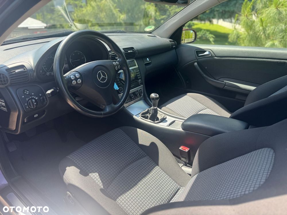 Mercedes-Benz Klasa C 220 CDI DPF Sport Edition - 5