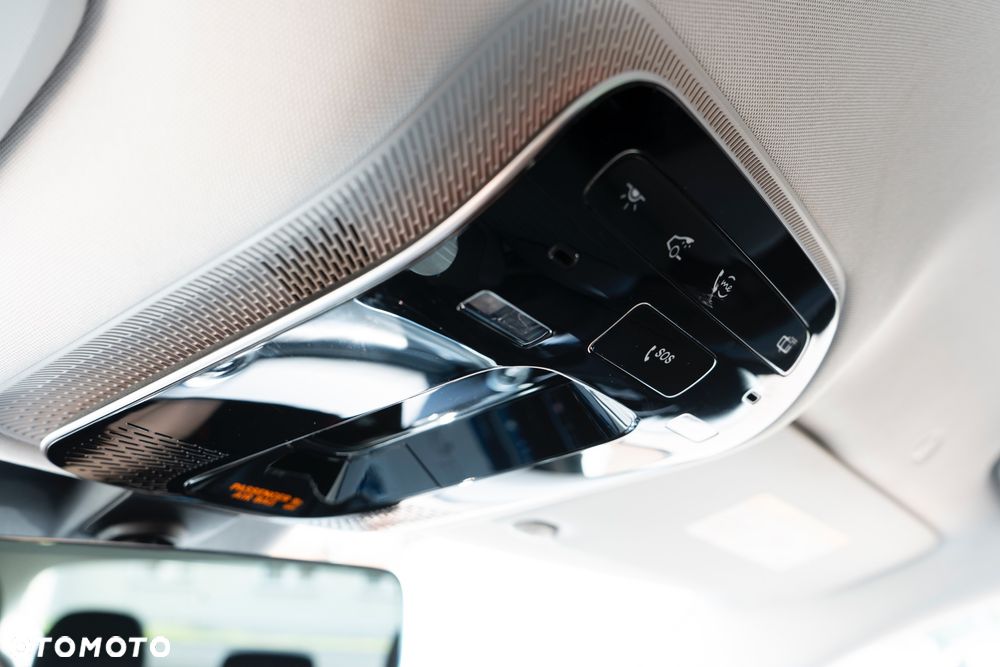 Mercedes-Benz Klasa C 300 4Matic 9G-TRONIC - 22