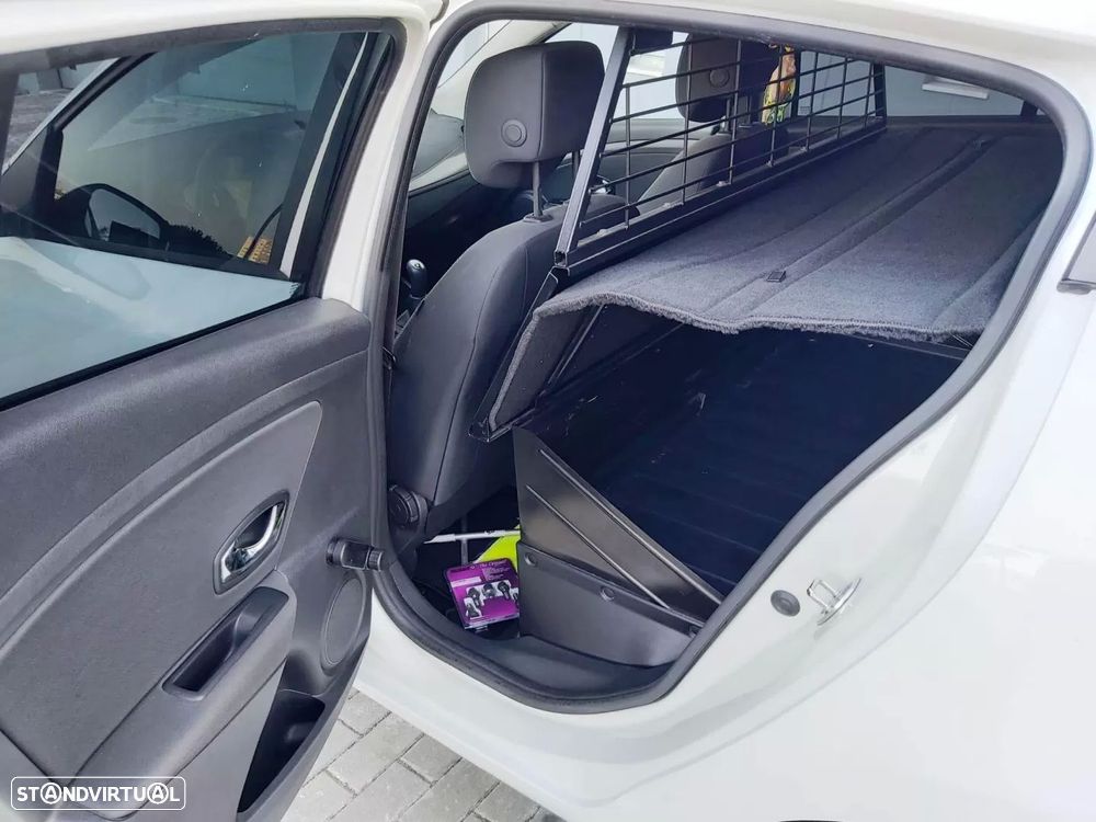 Renault mégane 1.5 dci iii hatchback - 30