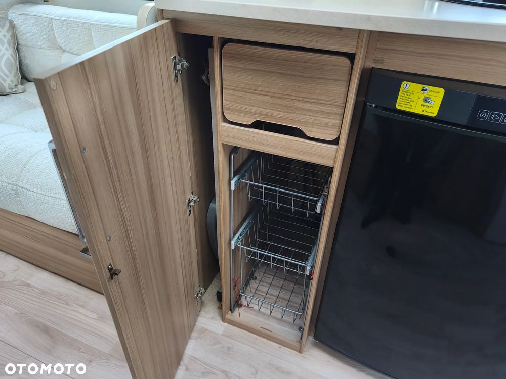 Lunar CLUBMAN SB - 32