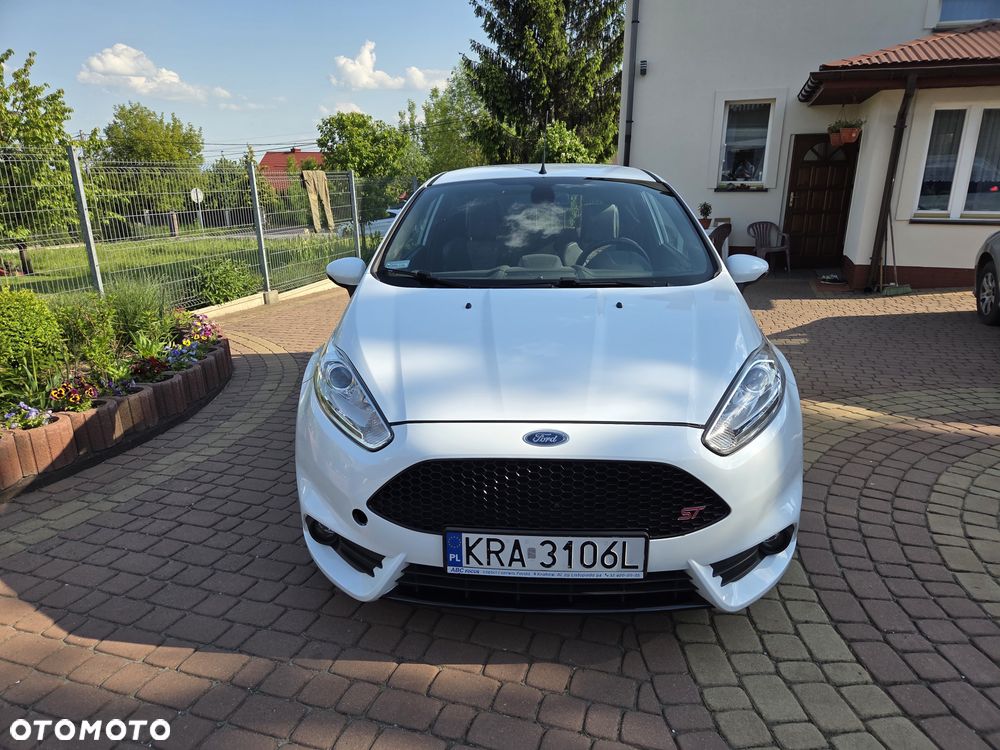 Ford Fiesta ST2 - 3