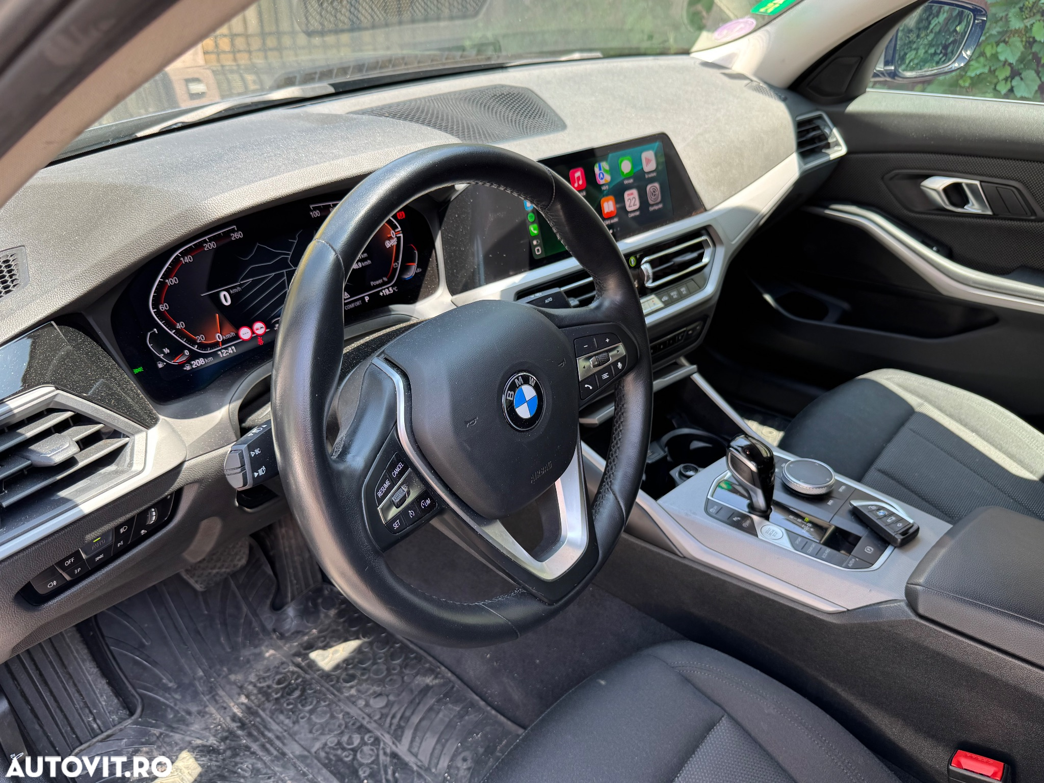 BMW Seria 3 320i AT - 16