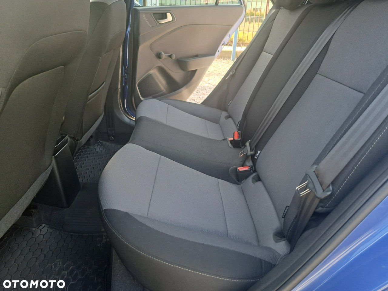 Hyundai i20 - 18