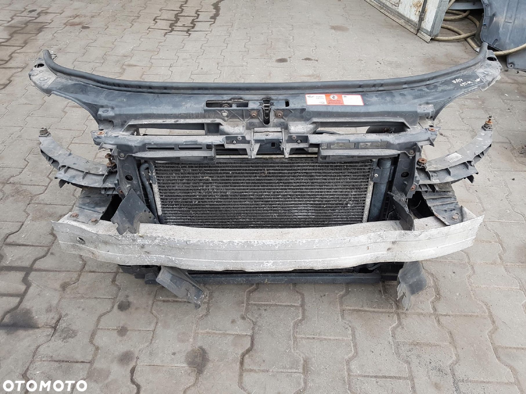 AUDI A3 8P 04-07r 1.9 TDI PAS PRZEDNI CHŁODNICE - 1