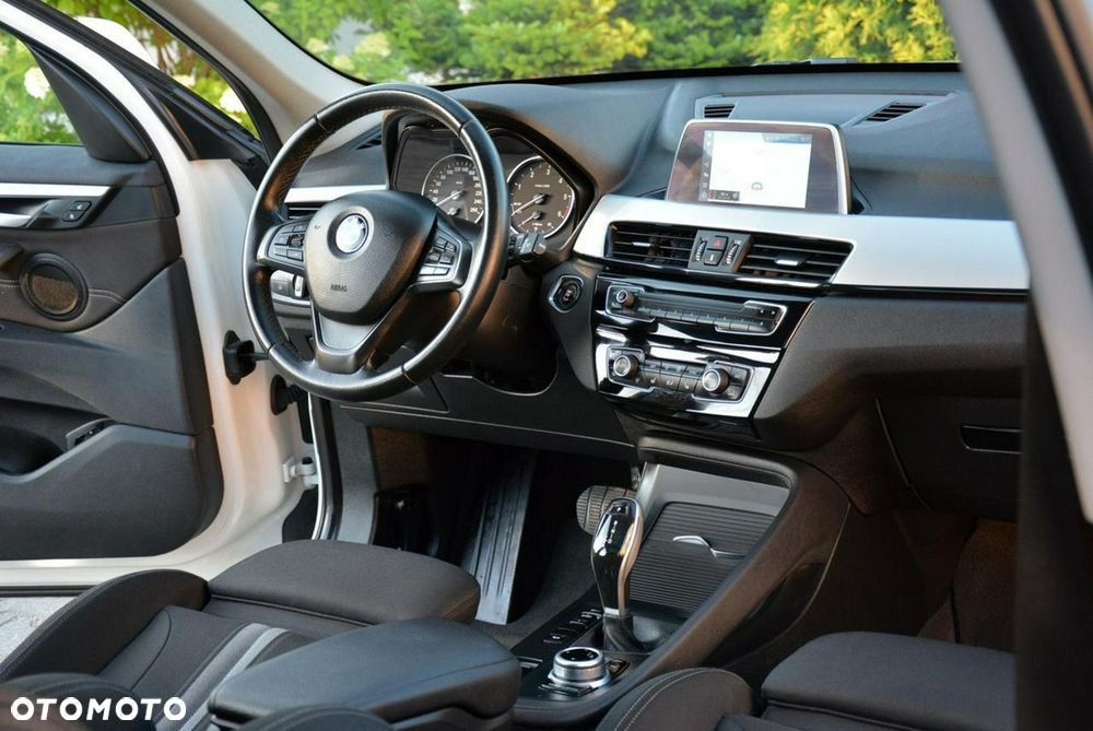 BMW X1 xDrive20d Advantage - 25